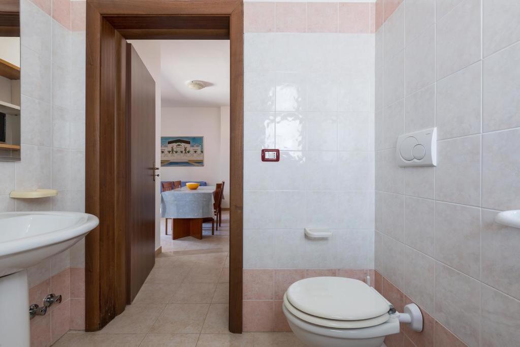 Casa Vacanza Mare Blu Torre Lapillo Exterior photo